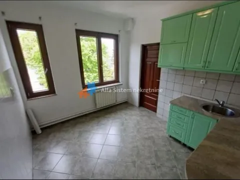 Izdavanje, stan, 210m², Savski Venac, Beograd - image 2