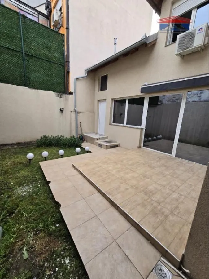 Rent, office space, 119m², Centar, Novi Sad