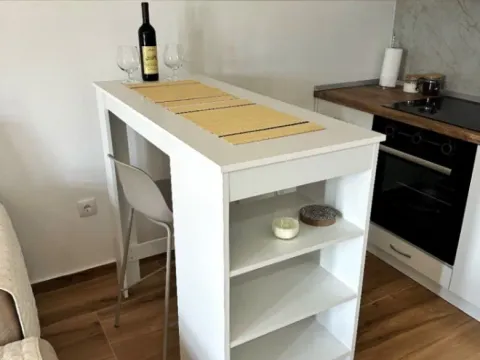 Rent, one bedroom apartment, 37m², Mrčevac, Tivat - image 11