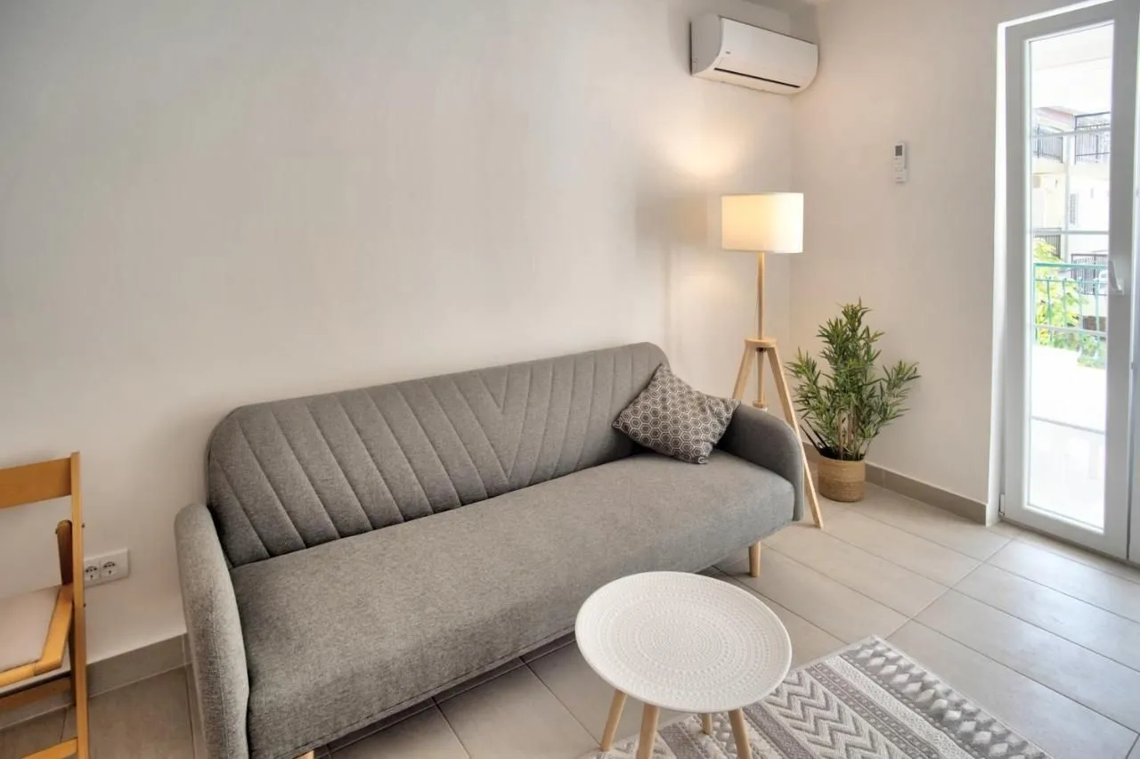 Prodaja, kuća, 200m², Baošići, Herceg Novi