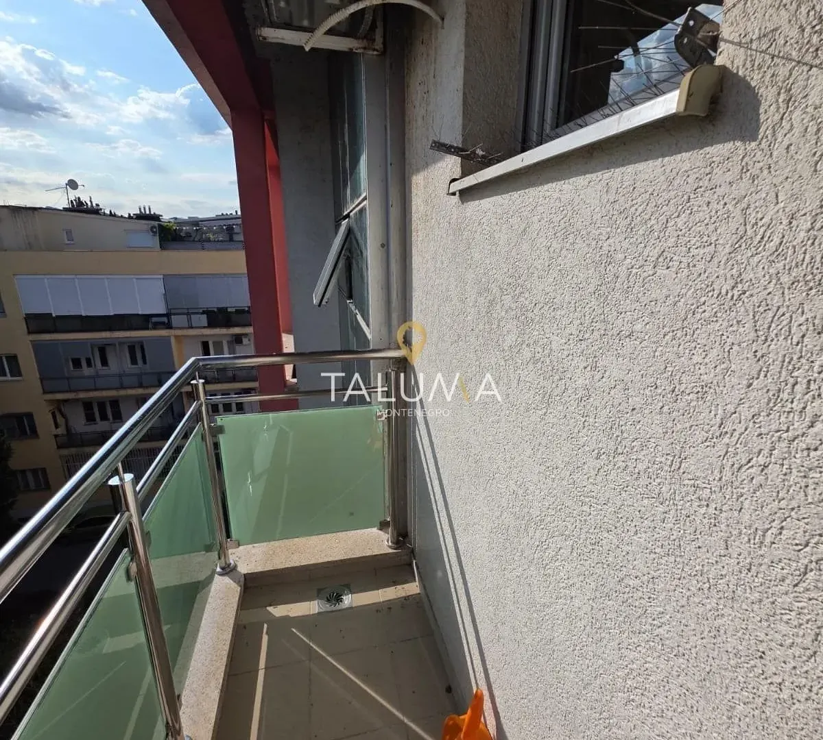 Izdavanje, jednosoban stan, 40m², Preko Morače, Podgorica