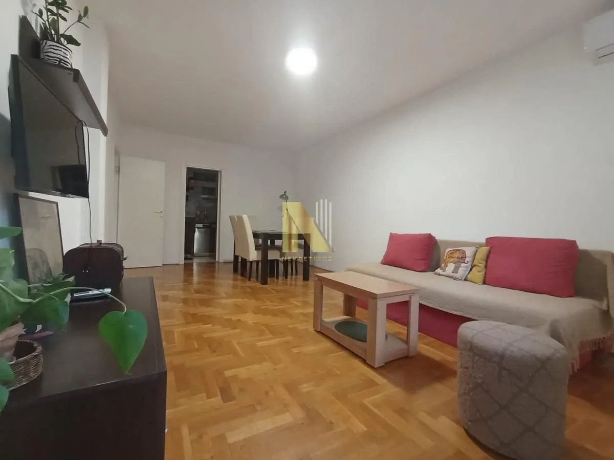 Izdavanje, dvosoban stan, 60m², Banatić, Novi Sad Sve Podlokacije