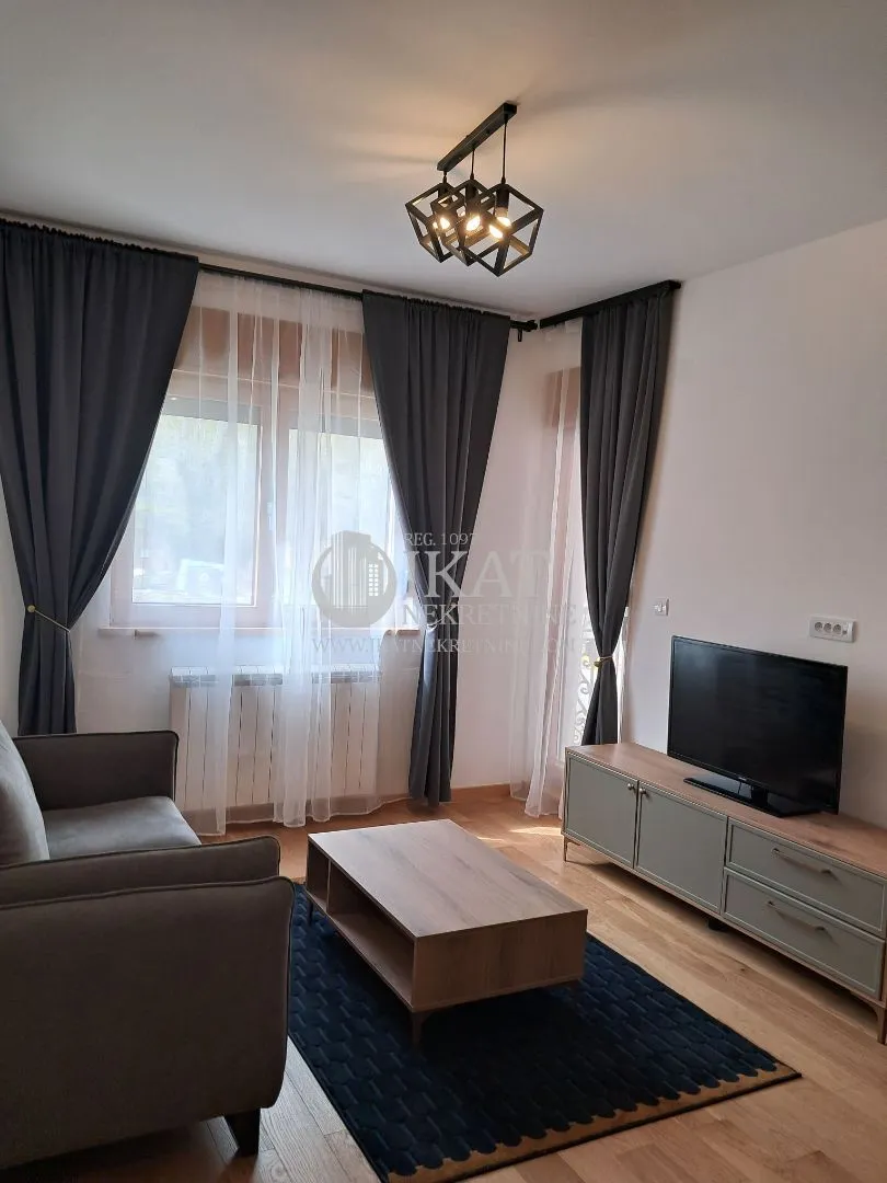 Izdavanje, jednosoban stan, 35m², Trošarina, Voždovac Sve Podlokacije