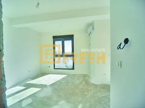 Prodaja, jednosoban stan, 32m², City Kvart, Podgorica - image 3