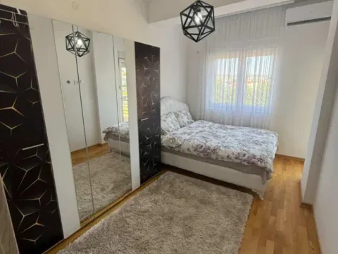 Izdavanje, dvosoban stan, 60m², Ljubović, Podgorica - image 12