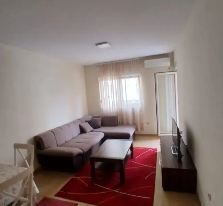 Izdavanje, jednosoban stan, 45m², City Kvart, Podgorica