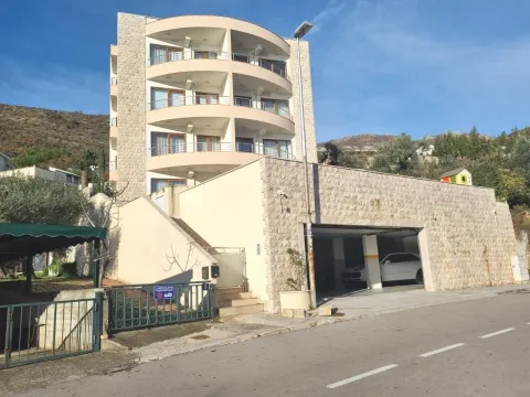 Prodaja, dvosoban stan, 70m², Petrovac, Budva - image 8