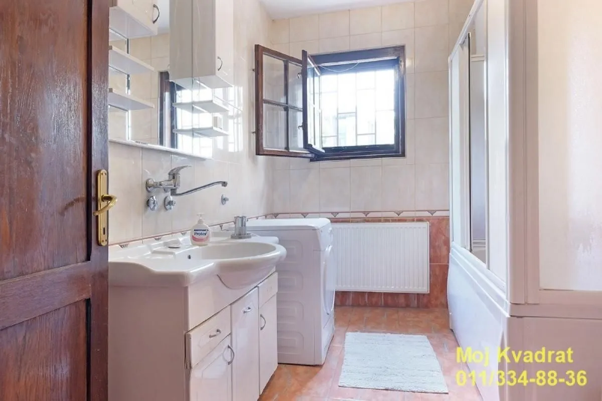 Izdavanje, kuća, 390m², Savski Venac, Beograd