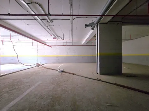 Rent, office space, 208m², Stari Aerodrom, Podgorica - image 7