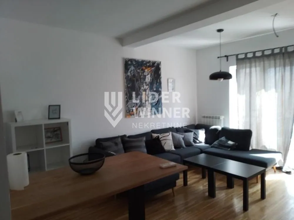 Rent, apartment, 130m², Đeram Pijaca, Beograd