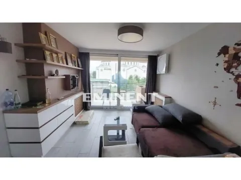 Rent, three bedroom apartment, 70m², Vračar Hram, Vračar Sve Podlokacije