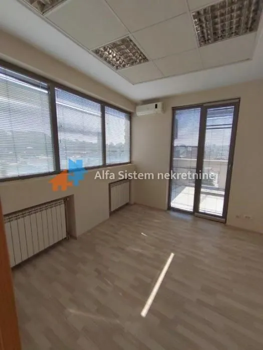 Rent, office space, 210m², Stari Grad, Beograd