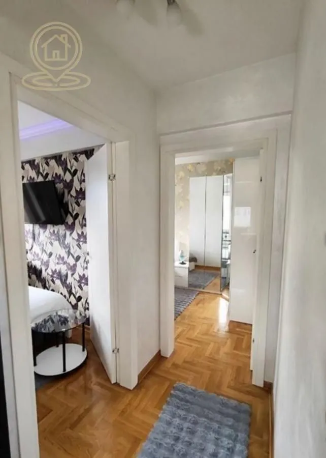 Izdavanje, dvosoban stan, 56m², Južni Bulevar, Vračar Sve Podlokacije