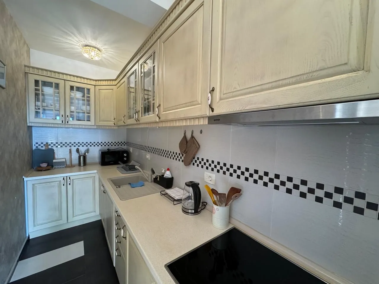 Prodaja, dvosoban stan, 108m², Rozino, Budva