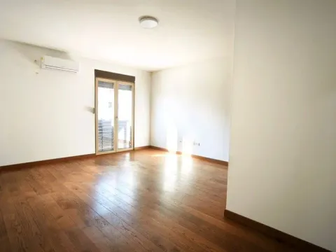 Rent, two bedroom apartment, 56m², City Kvart, Podgorica - image 1