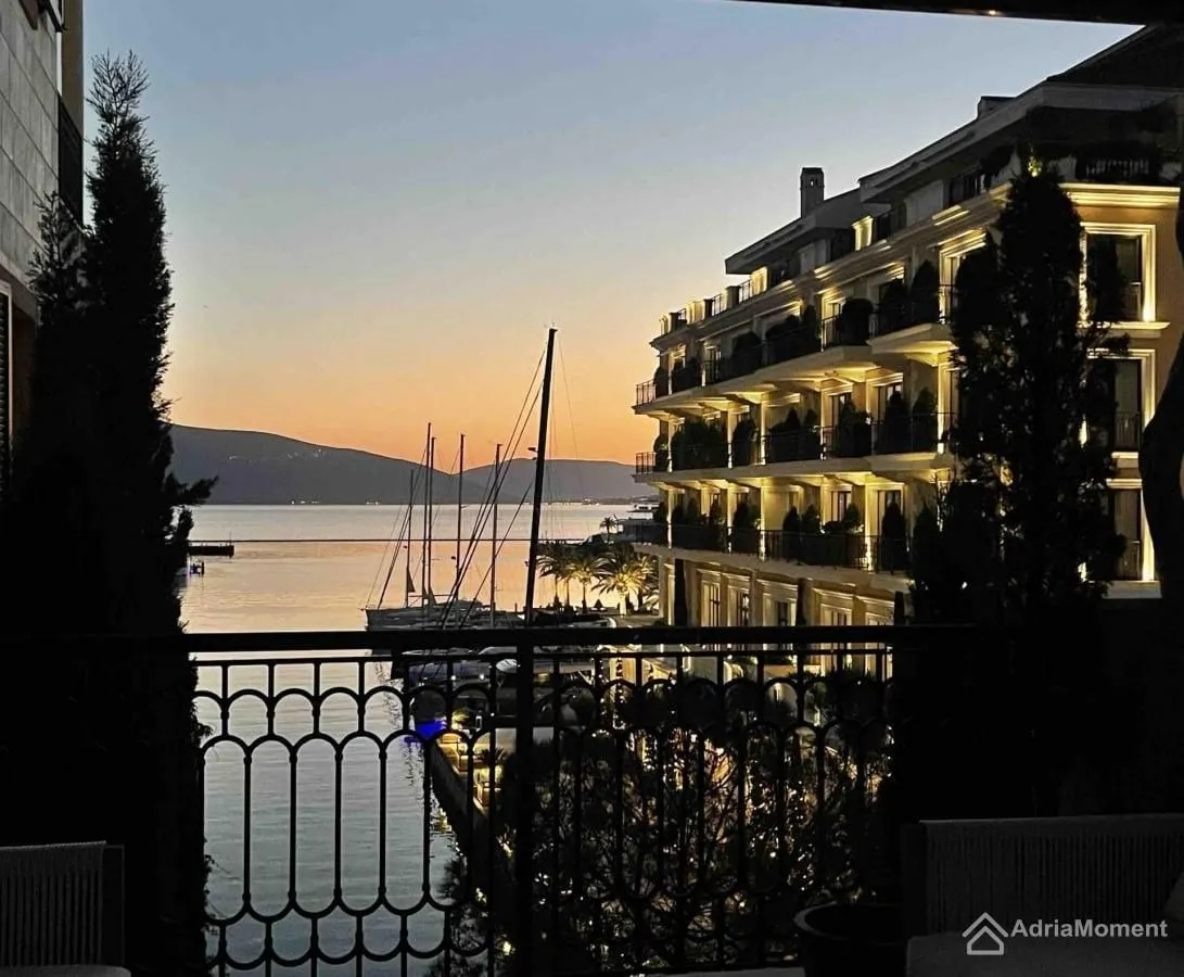 Prodaja, jednosoban stan, 117m², Porto Montenegro, Tivat
