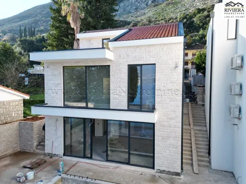 Prodaja, kuća, 237m², Njivice, Herceg Novi - image 28