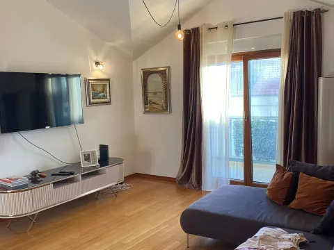 Rent, one bedroom apartment, 462m², Savina, Herceg Novi - image 7