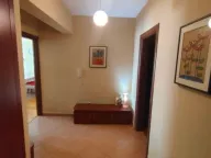 Prodaja, trosoban stan, 90m², Blok 9, Podgorica - image 1