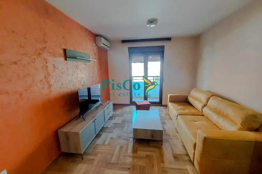 Izdavanje, jednosoban stan, 41m², Stari Aerodrom, Podgorica