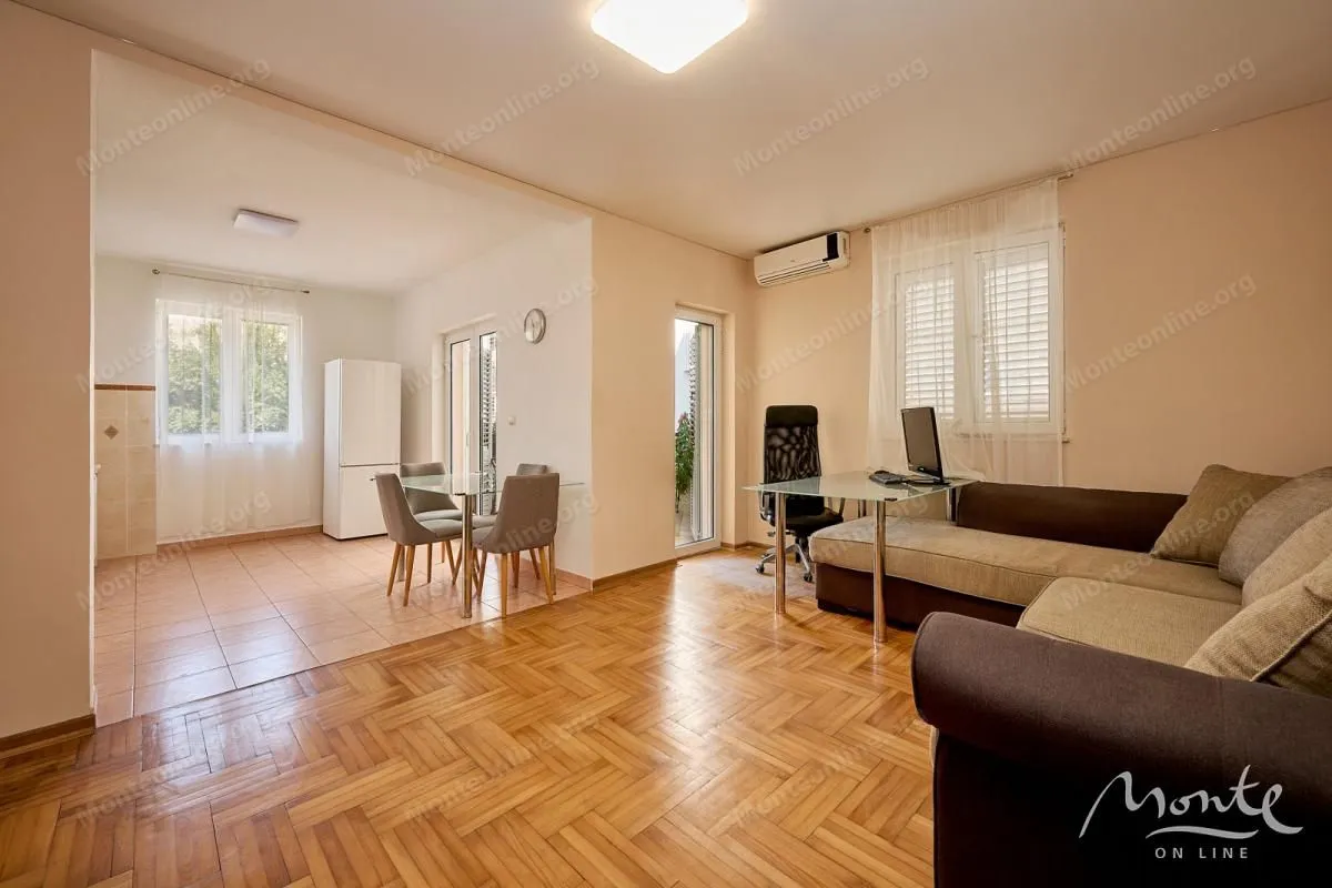 Prodaja, dvosoban stan, 62m², Budva, Crna Gora