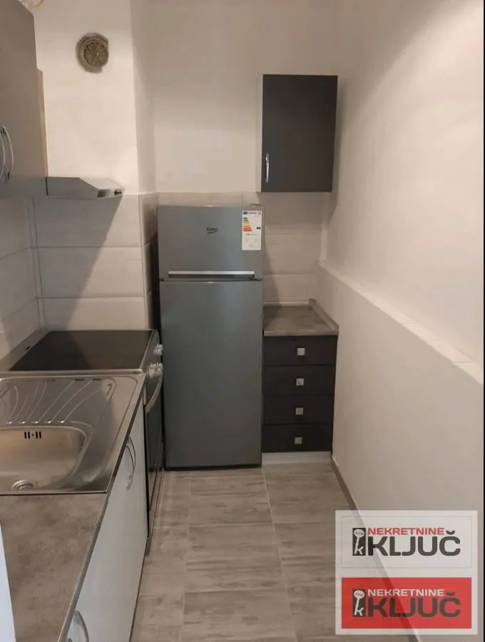 Izdavanje, dvosoban stan, 56m², Bulevar Oslobodjenja, Novi Sad Sve Podlokacije
