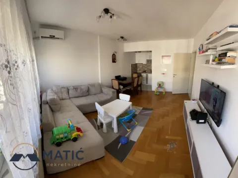 Sale, two bedroom apartment, 44m², Bulevar patrijarha Pavla, Novi Sad Sve Podlokacije