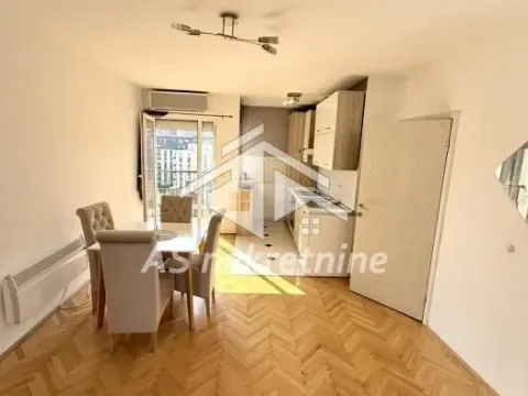 Rent, two bedroom apartment, 72m², Palata Pravde, Beograd - image 10