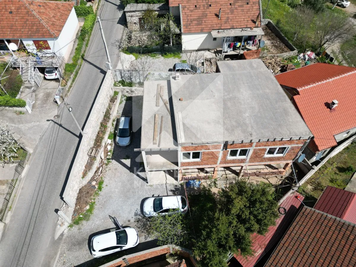 Sale, house, 352m², Masline, Podgorica