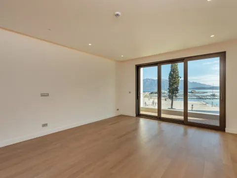 Prodaja, jednosoban stan, 82m², Portonovi, Herceg Novi - image 7