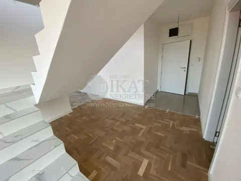Prodaja, četvorosoban stan, 160m², Voždovac Sve Podlokacije, Beograd - image 11