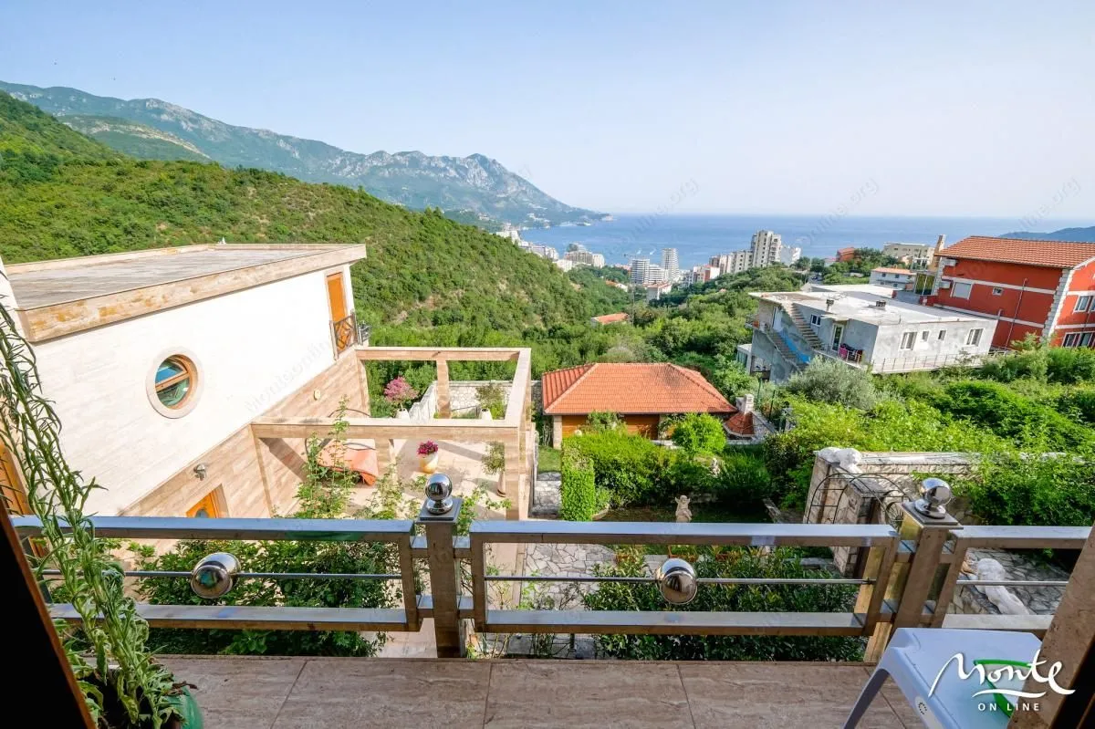 Sale, house, 430m², Bečići, Budva