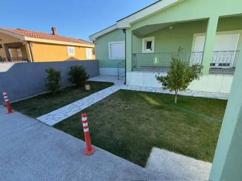 Rent, house, 155m², Farmaci, Podgorica - image 7