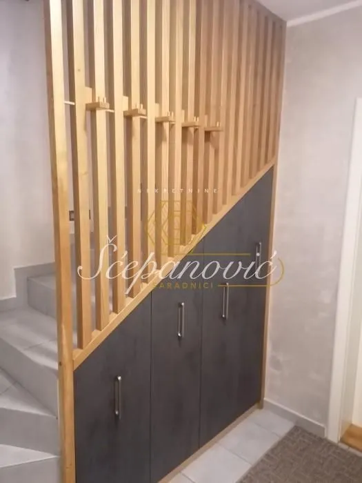 Prodaja, četvorosoban stan, 75m², Telep severni, Novi Sad Sve Podlokacije