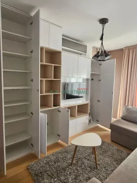 Izdavanje, dvosoban stan, 39m², Centar, Novi Sad - image 4