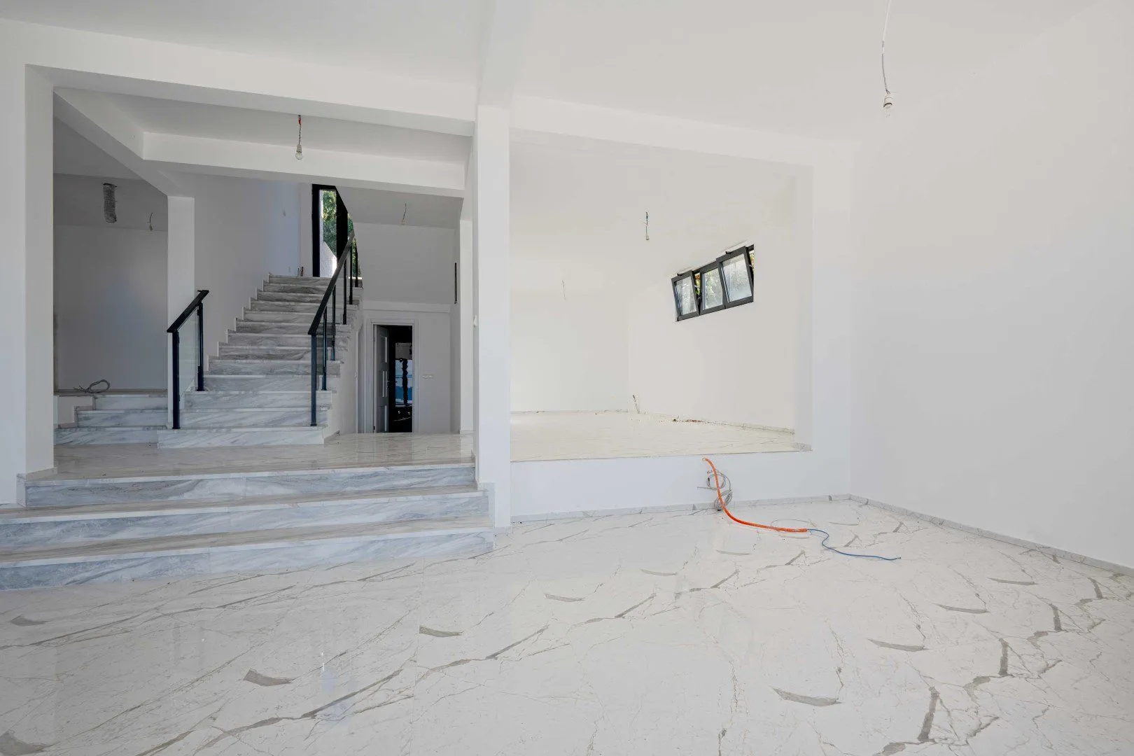 Sale, house, 370m², Utjeha, Bar