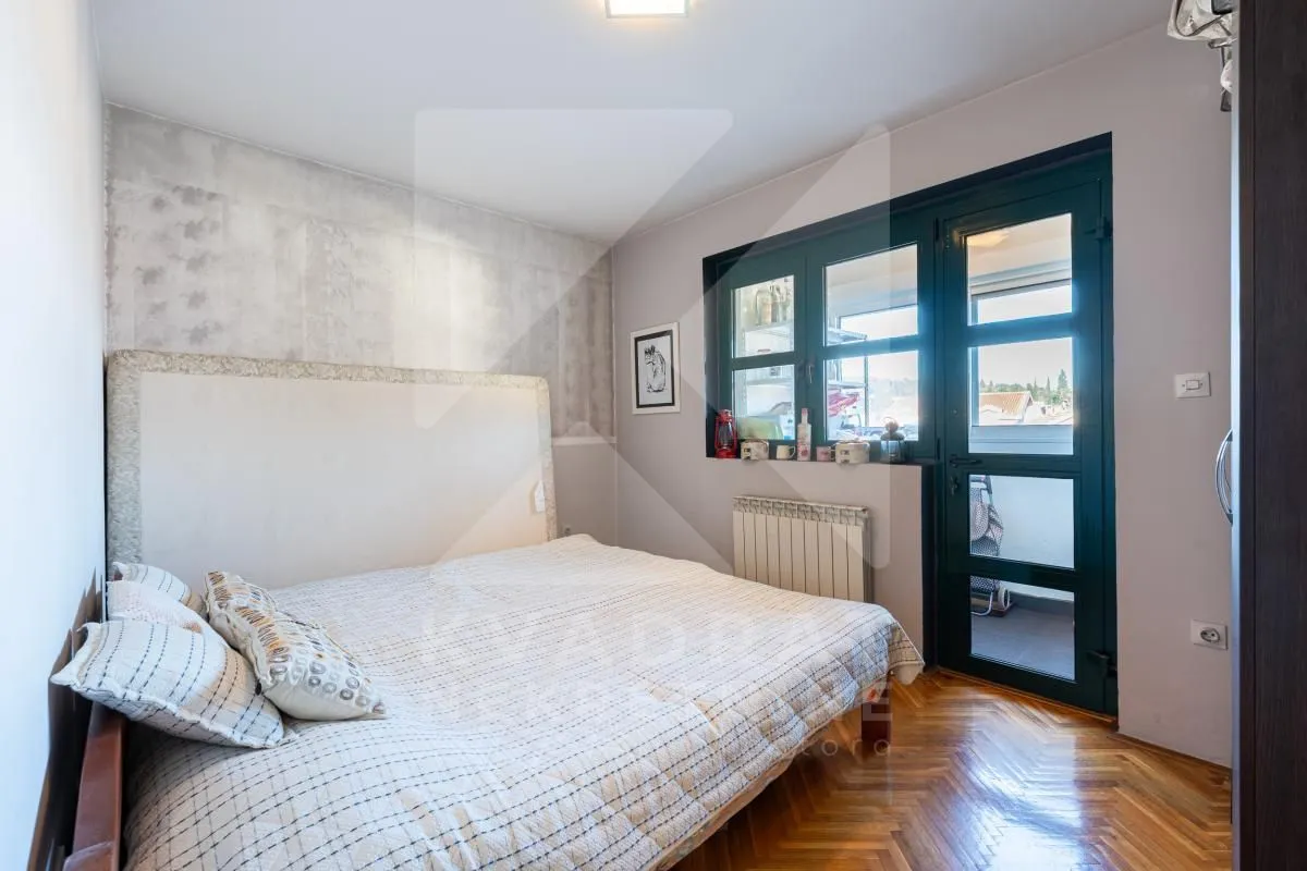 Prodaja, trosoban stan, 101m², Centar, Podgorica