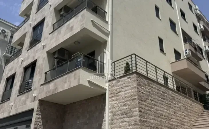 Prodaja, dvosoban stan, 53m², Podkošljun, Budva