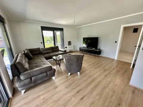 Rent, house, 150m², Pričelje, Podgorica - image 8