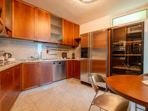 Prodaja, kuća, 959m², Budva, Crna Gora - image 12