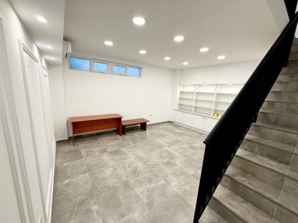 Rent, office space, 56m², Podgorica, Crna Gora