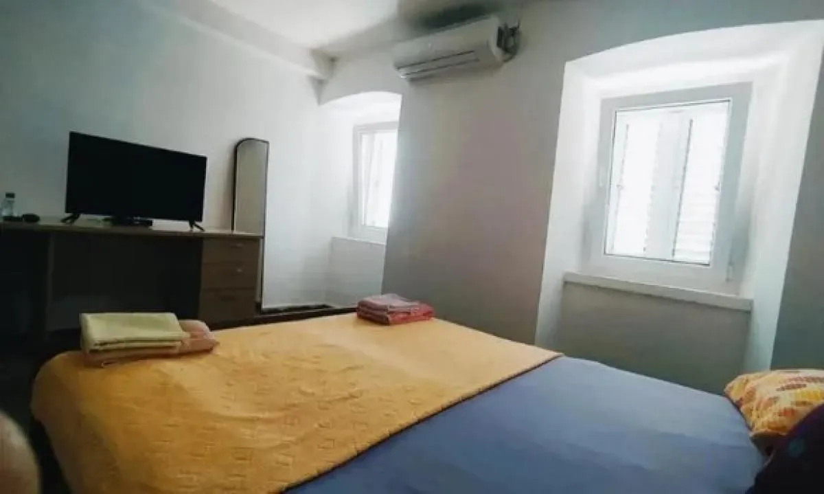 Rent, house, 170m², Kostanjica, Kotor