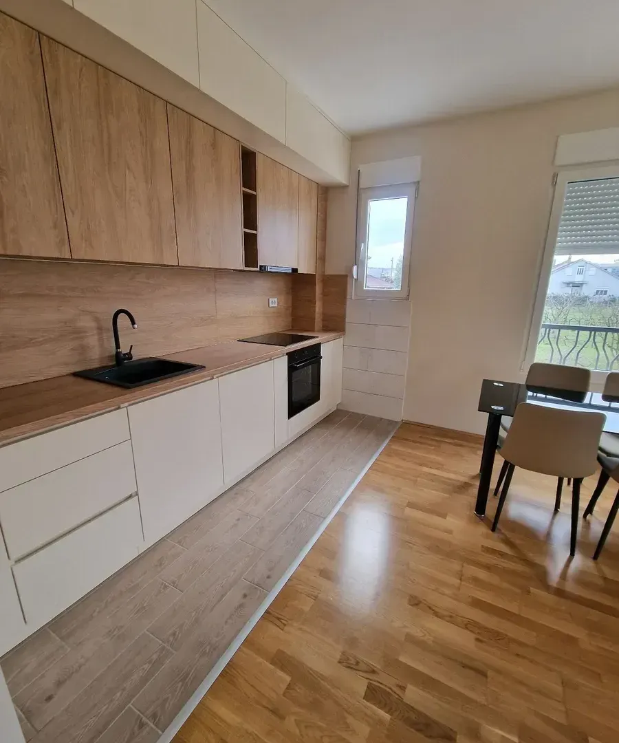 Prodaja, trosoban stan, 70m², City Kvart, Podgorica
