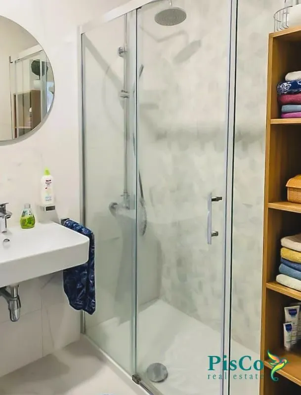 Izdavanje, trosoban stan, 95m², Central Point, Podgorica