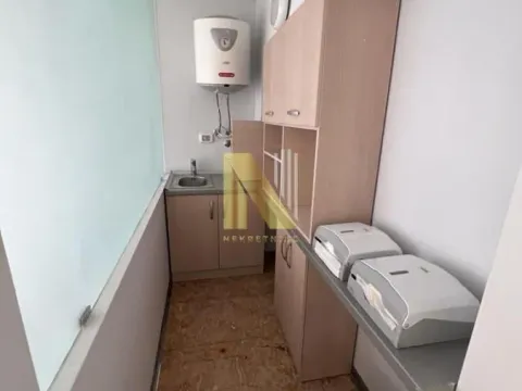 Izdavanje, poslovni prostor, 360m², Centar, Novi Sad - image 6