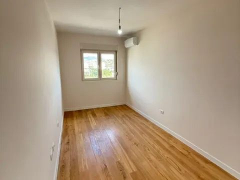 Prodaja, dvosoban stan, 72m², Central Point, Podgorica - image 10