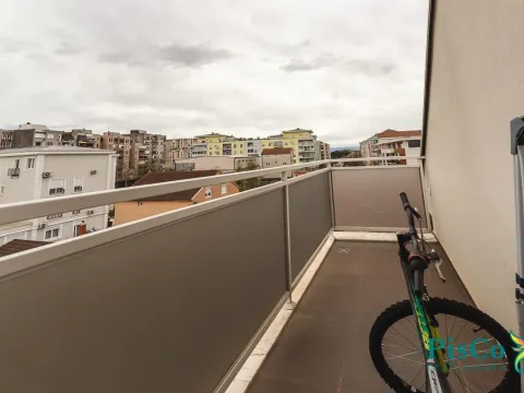 Sale, three bedroom apartment, 110m², Blok 9, Podgorica - image 9