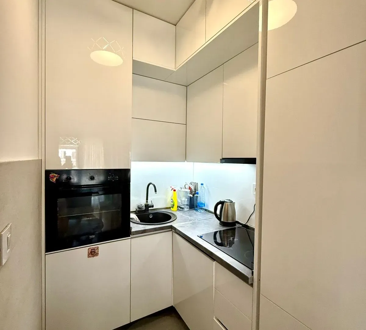 Izdavanje, dvosoban stan, 62m², Pobrežje, Podgorica