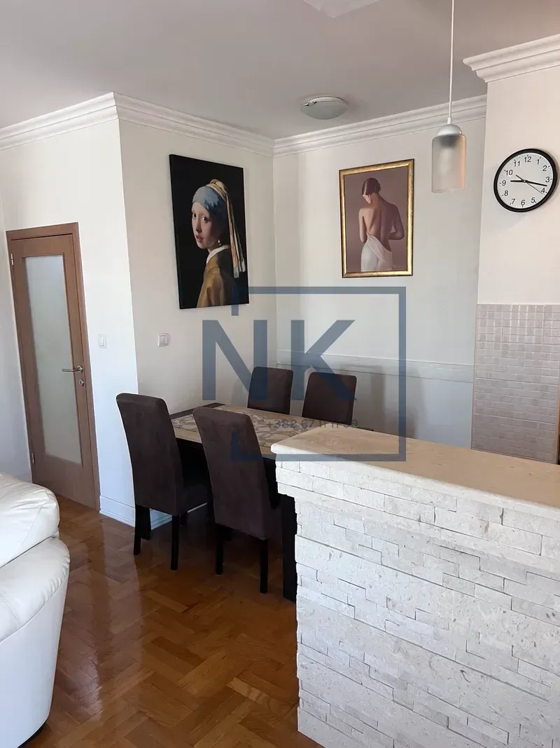 Prodaja, dvosoban stan, 71m², Tuški Put, Podgorica