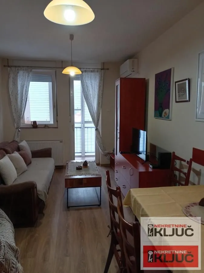 Rent, one bedroom apartment, 40m², Bulevar patrijarha Pavla, Novi Sad Sve Podlokacije